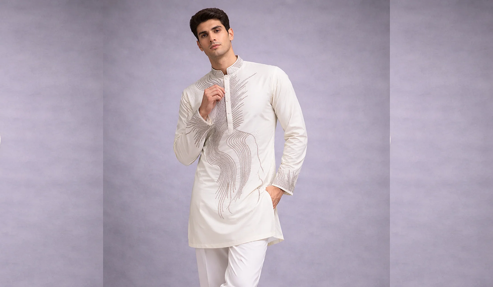 V-Neck vs Round-Neck Kurtas: Which One Should You Buy?
