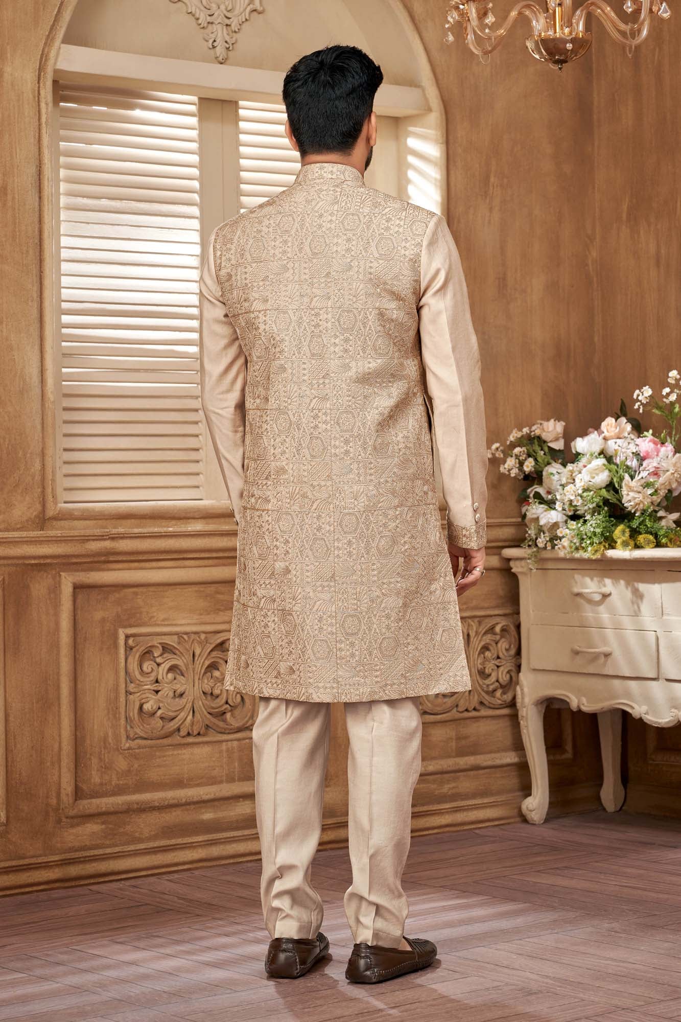 Men's Ethnic Indo-Western Kurta Set With Embroidery – Perfect For Festive Occasions