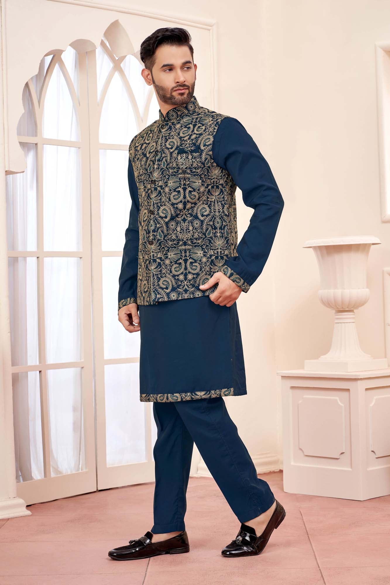 Royal Navy: Ethnic Kurta Set With Gold Embroidered Jacket