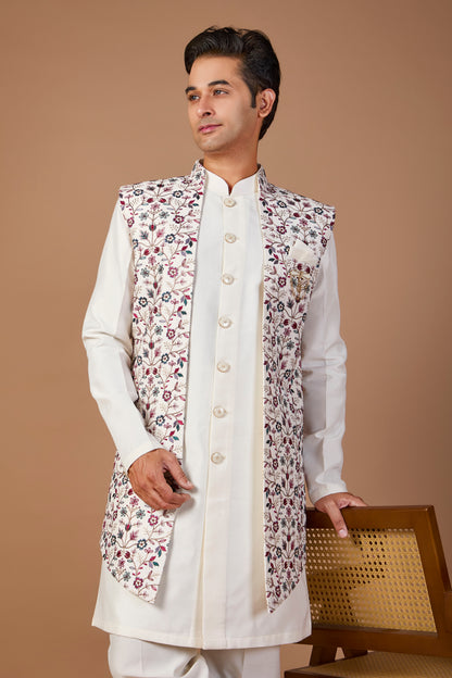 Men’s Off-white Indo-western with Embroidered Work