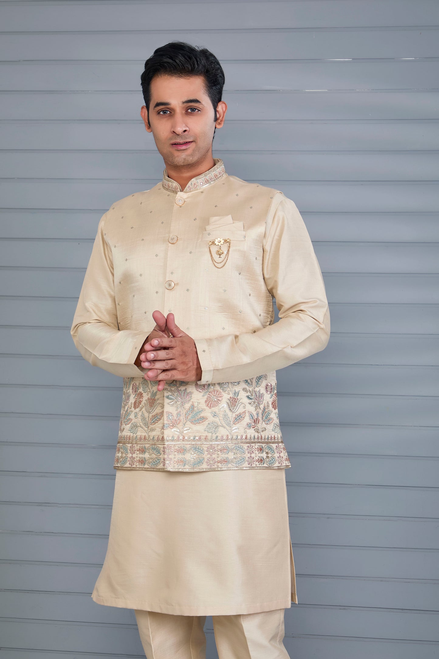 Beige Elegent Men's Kurta Jacket Set for Wedding and Engagement Events