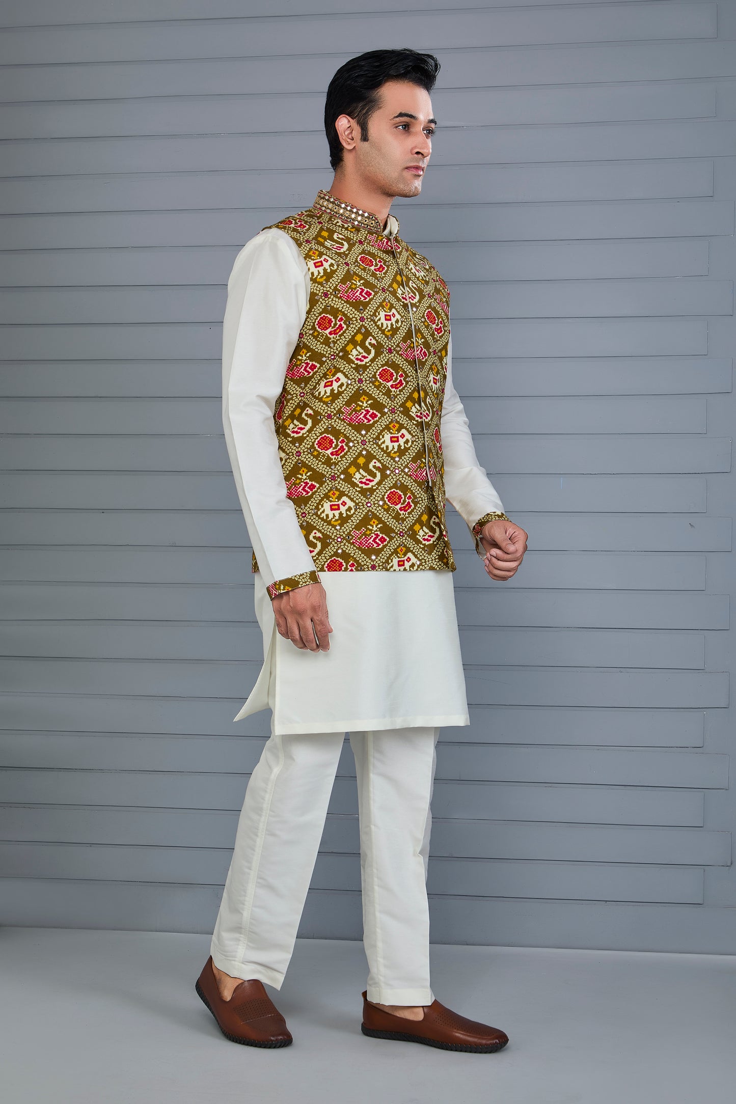 Festive Wear Men’s Patola Printed Kurta Jacket Set