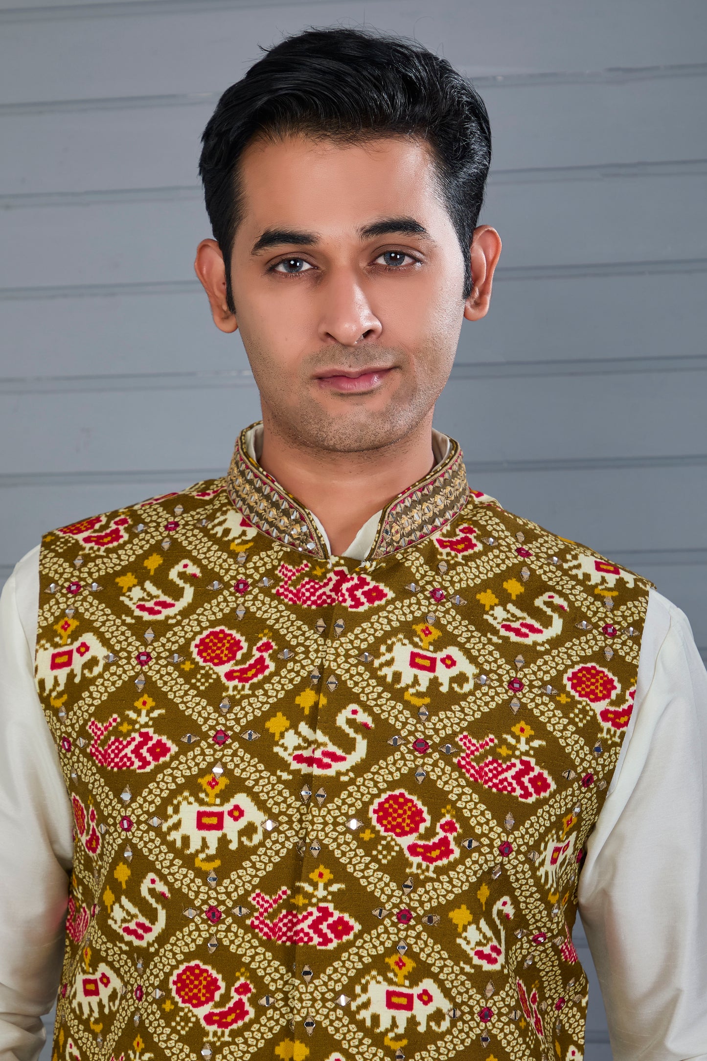 Festive Wear Men’s Patola Printed Kurta Jacket Set