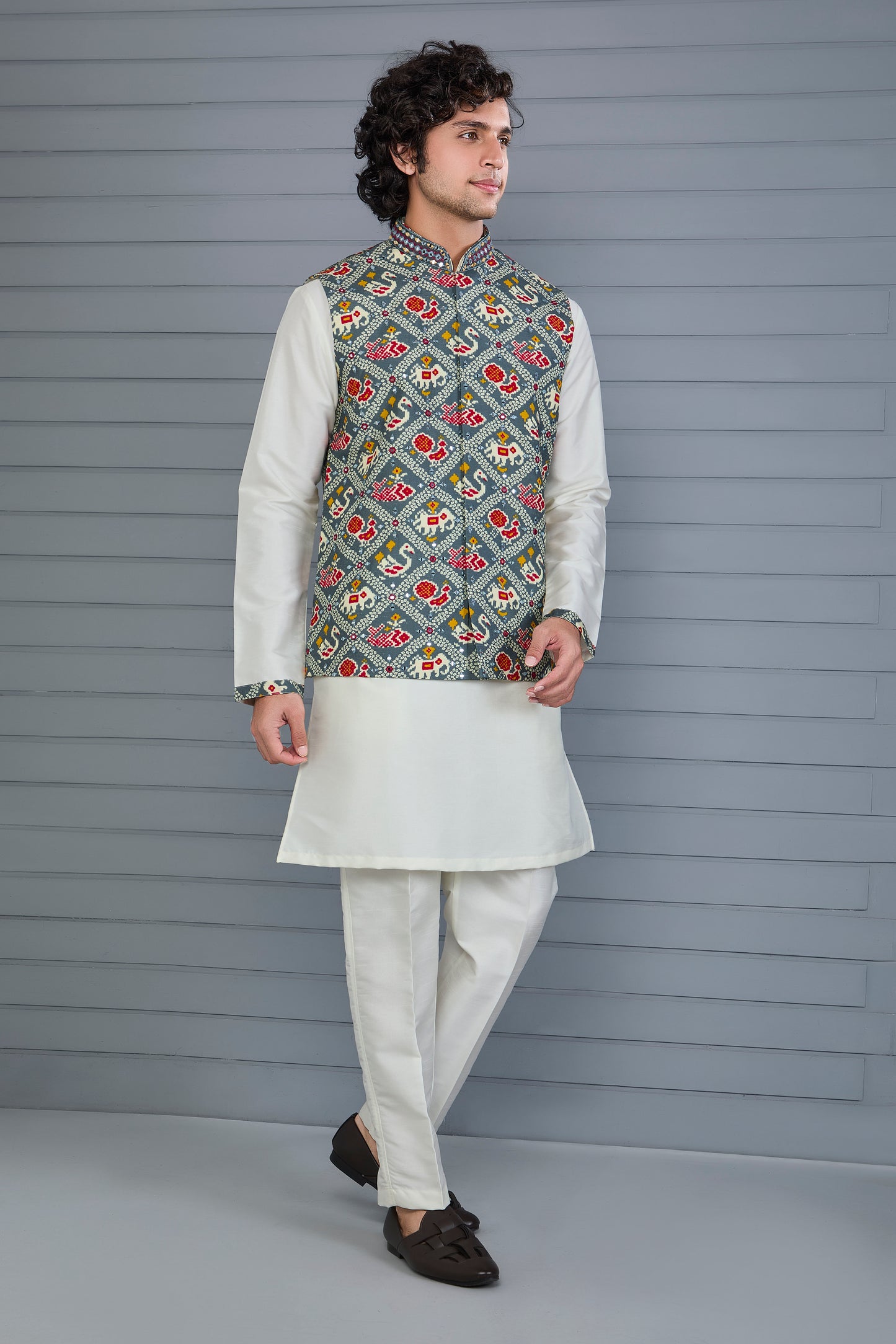 Men’s Printed Kurta Jacket Set in Off white and Grey