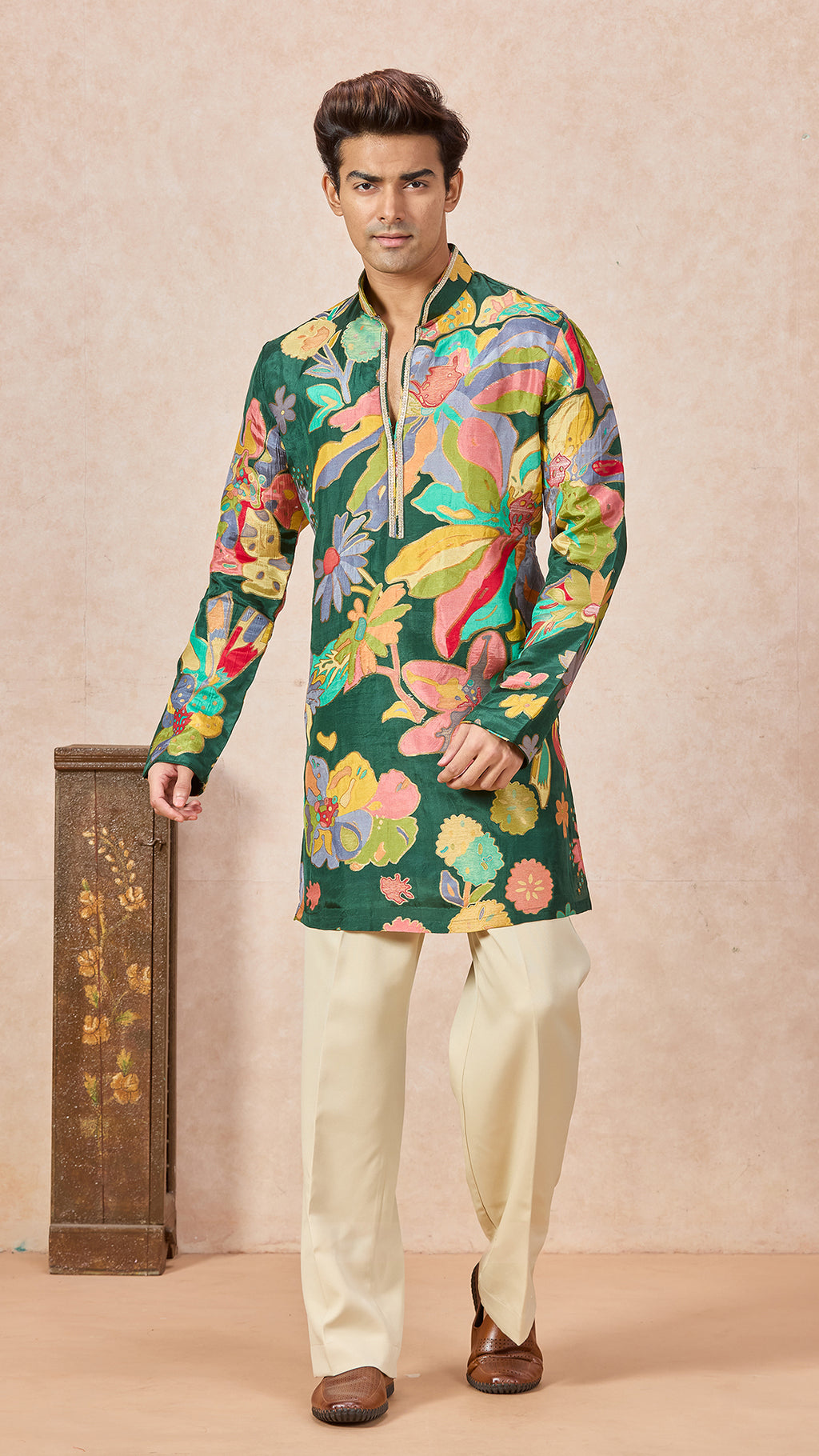 Green Mehendi Floral V-Neck Short Kurta Set for Men with Korean Pants