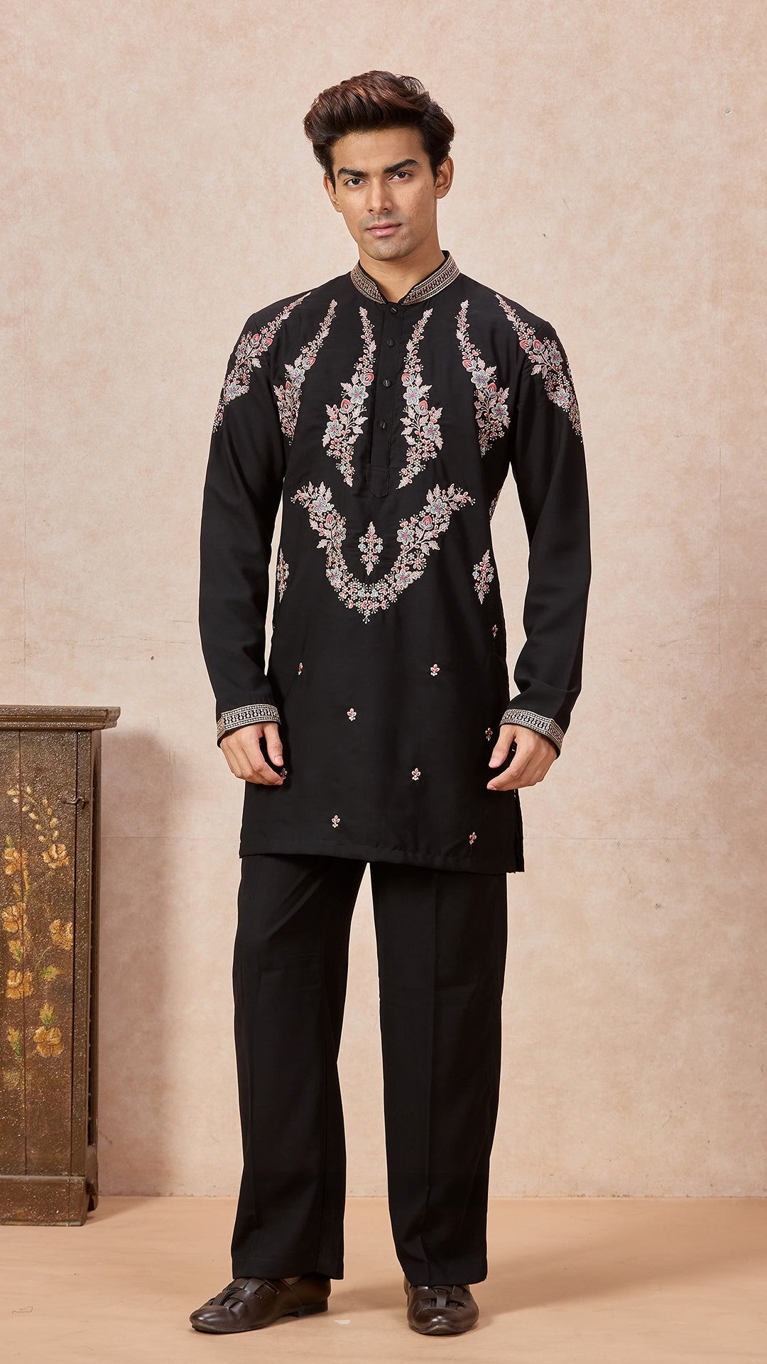 Black V-Neck Short Kurta Set for Men with Korean Pants