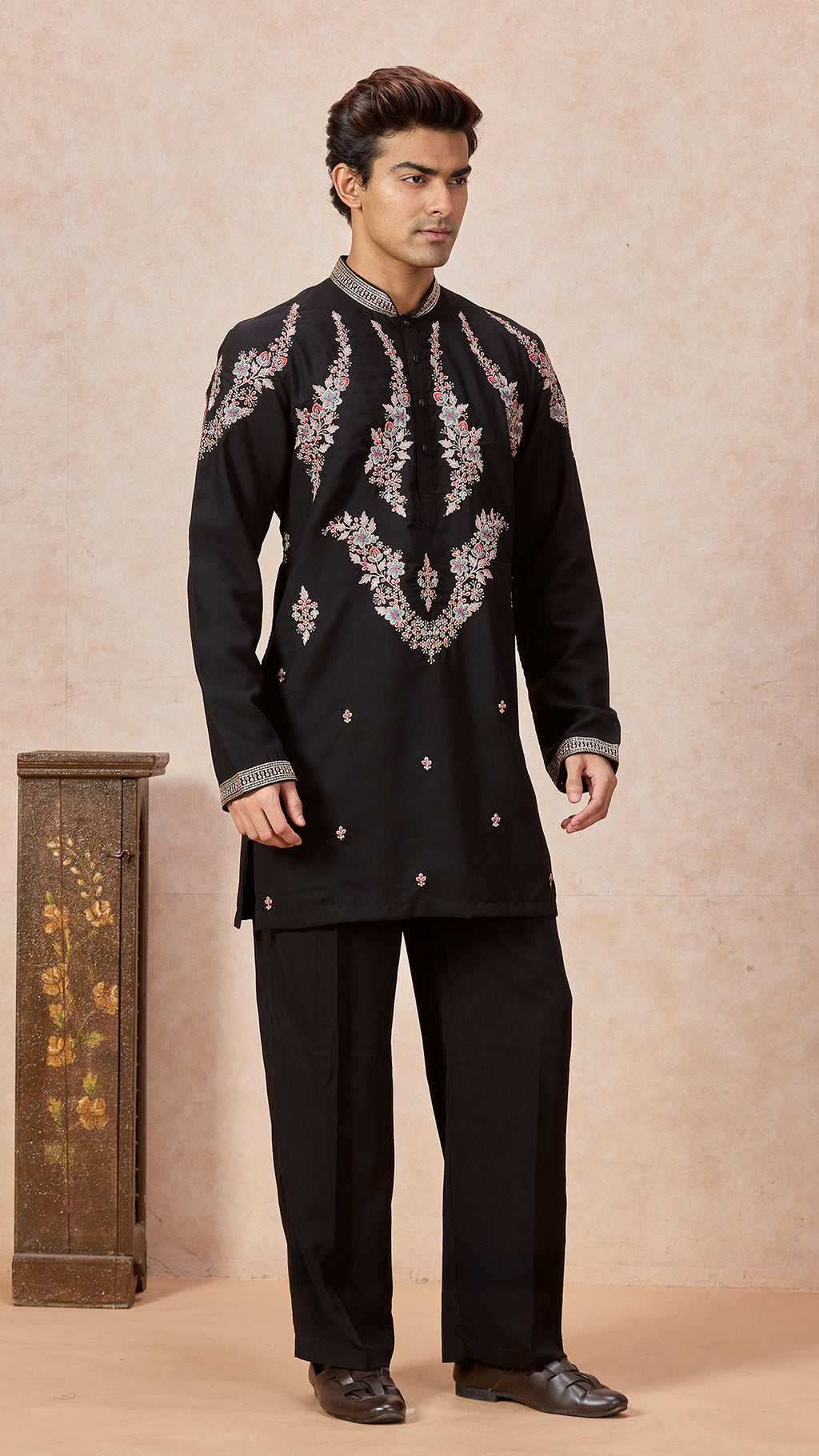 Black V-Neck Short Kurta Set for Men with Korean Pants