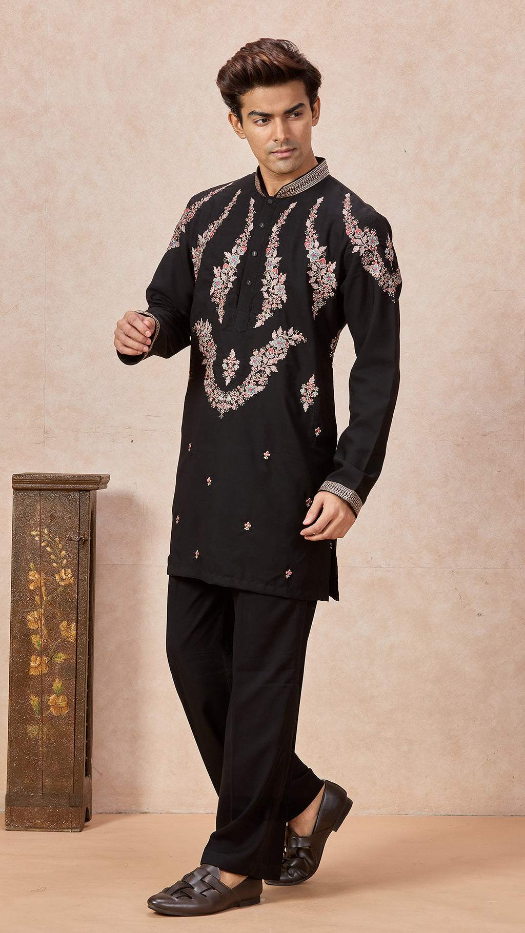 Black V-Neck Short Kurta Set for Men with Korean Pants