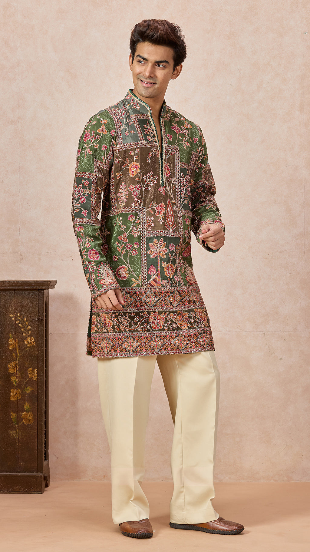 Mehendi V-Neck Short Kurta Set for Men with Korean Pants