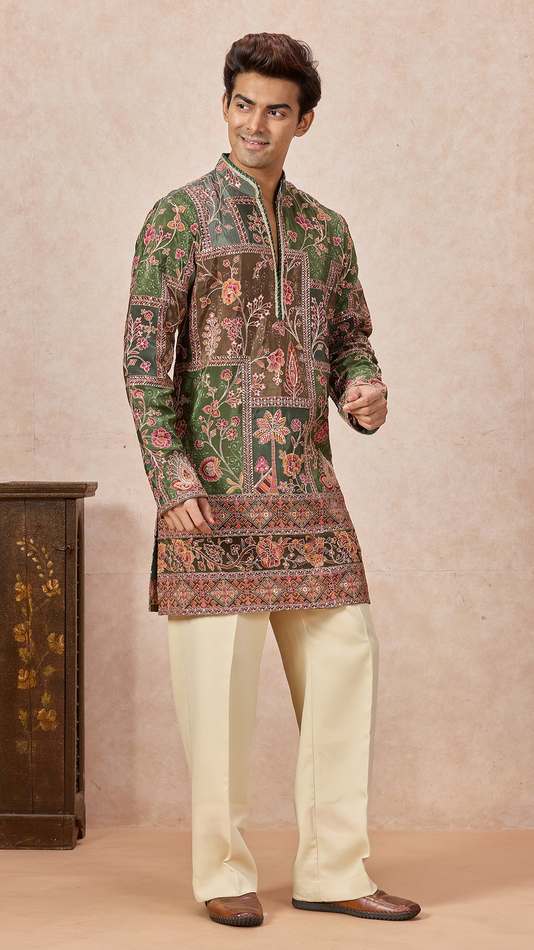 Mehendi V-Neck Short Kurta Set for Men with Korean Pants